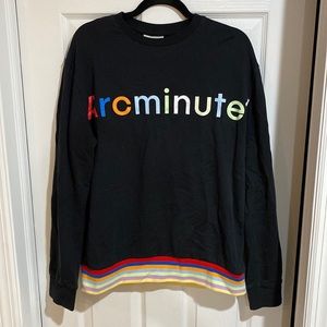 Arcminuté long sleeve crewneck
